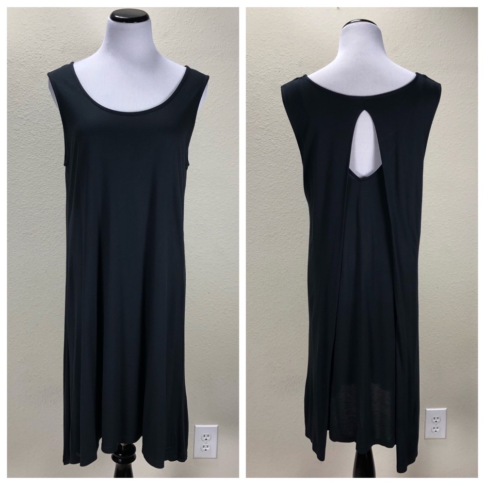 Bench Black Sleeveless Keyhole Back Drapes Dress